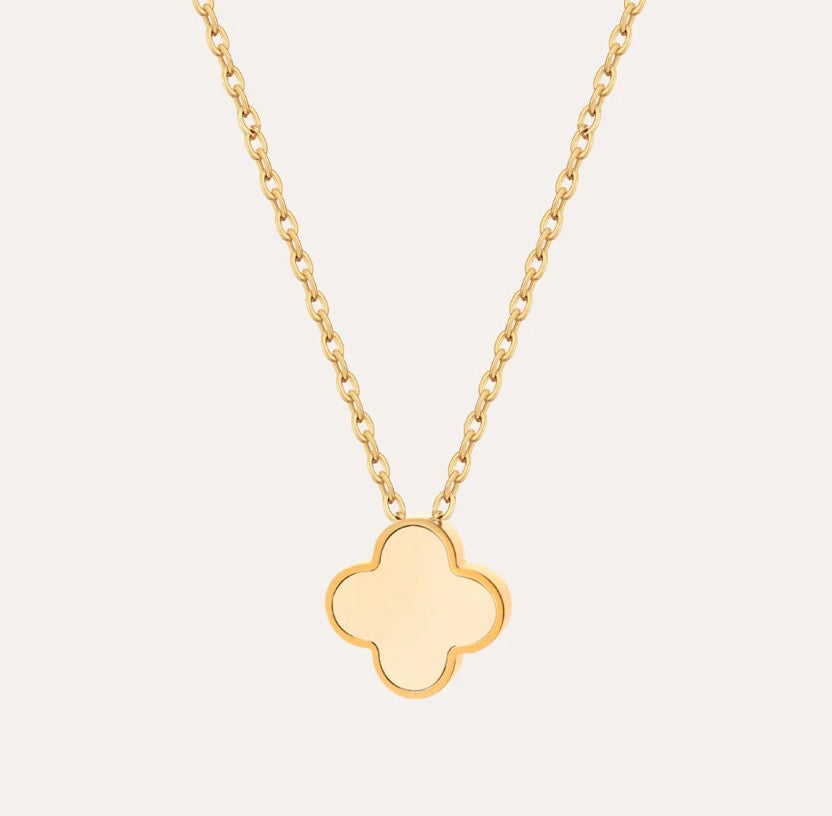 Beige Clover Necklace